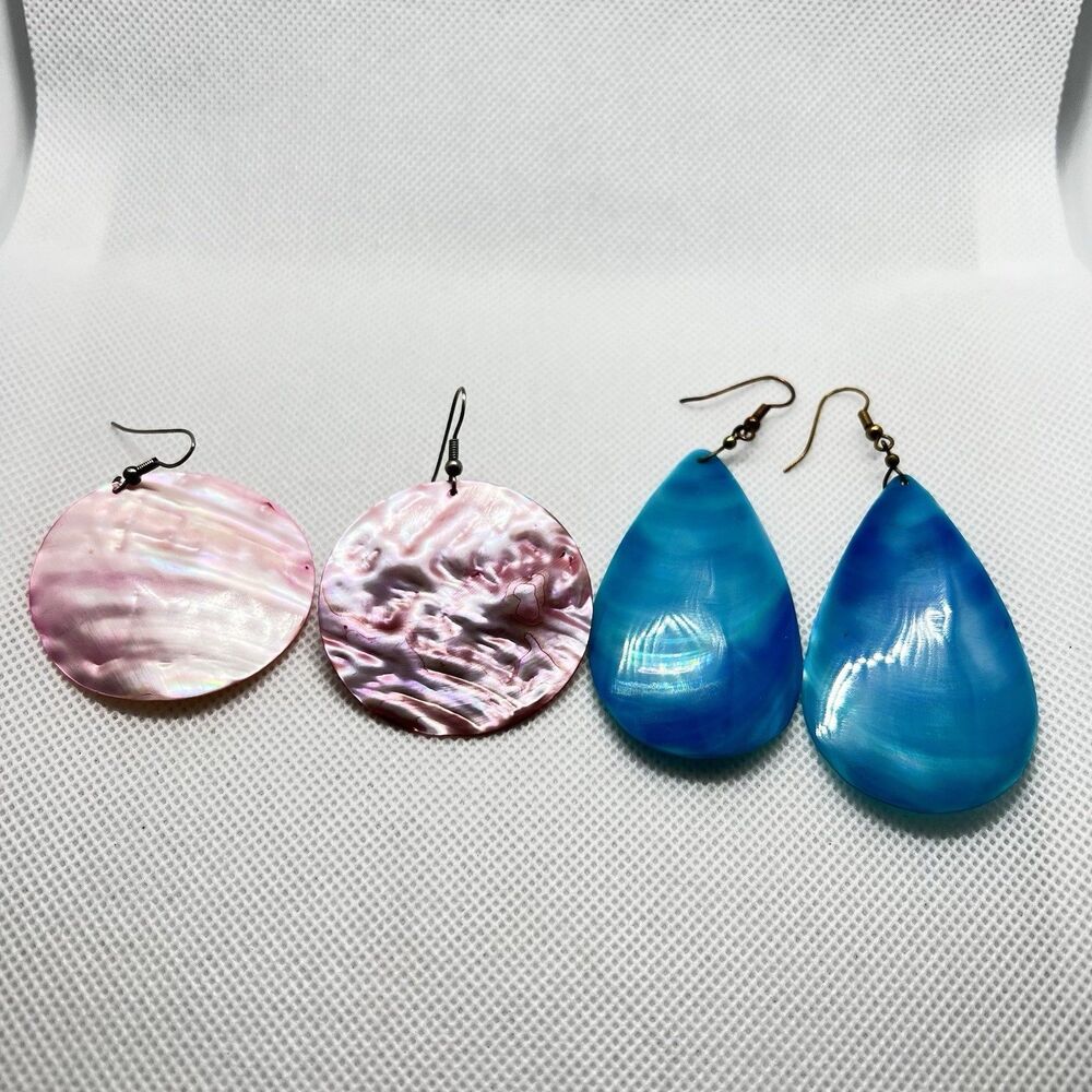 VTG 2 Pairs of Pierced Earrings 1980s Colored Abalone MOP Large Disk & Tear Drop